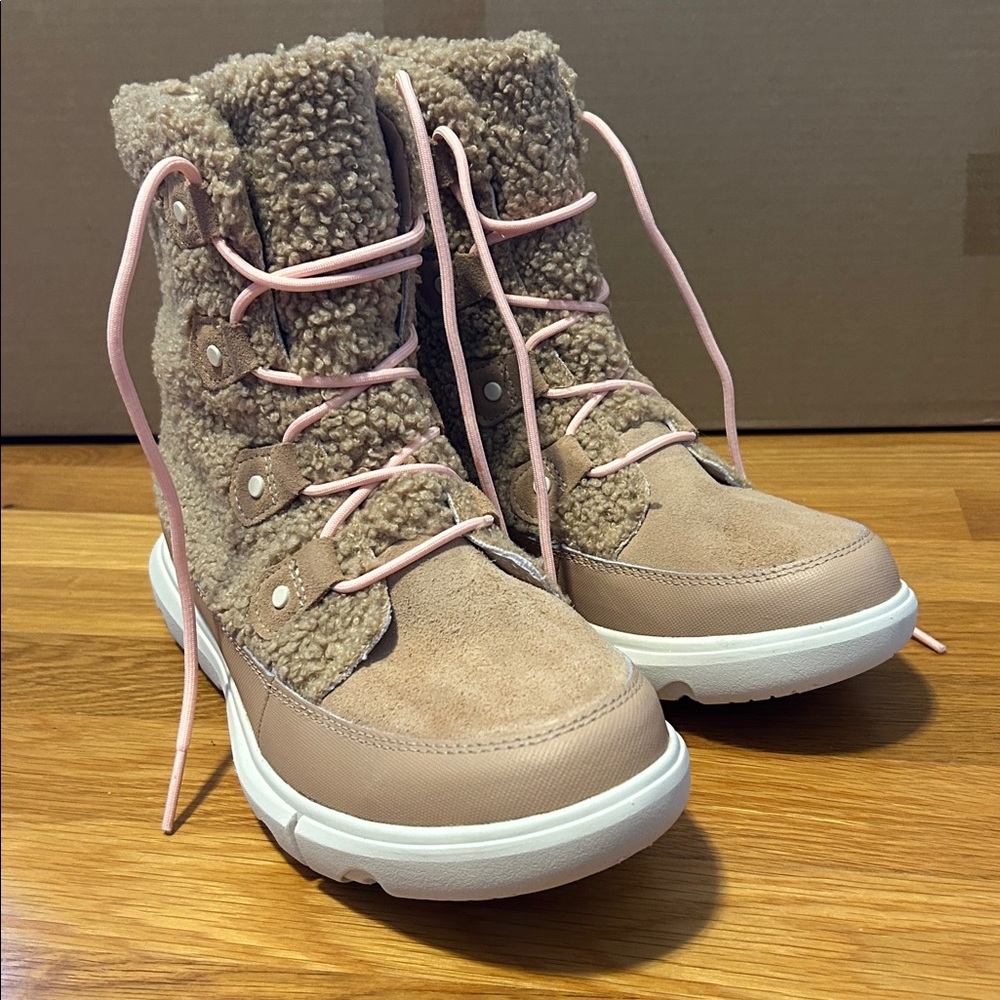 SOREL EXPLORER ll Joan Cozy 11 BOOTS